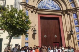 tradición y el patrimonio religioso de Sevilla32