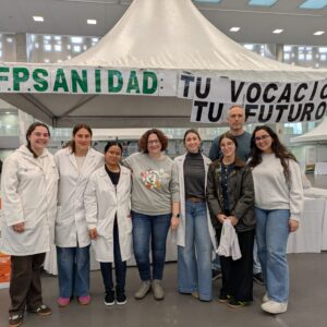 El Departamento de Sanidad del IES Antonio María Calero en la Feria de FP de Córdoba