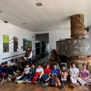 El alumnado de 1.º de ESO descubre la Prehistoria en Adamuz