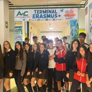 Visita de los alumnos de 4.º de ESO de los colegios La Inmaculada y Salesianos San José